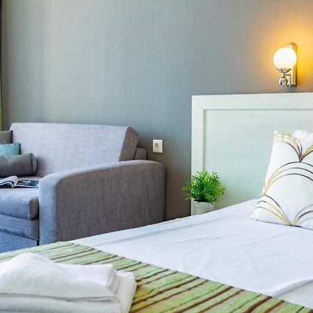 Oasis Del Mare Beach Front Hotel ロゼネッツ エクステリア 写真