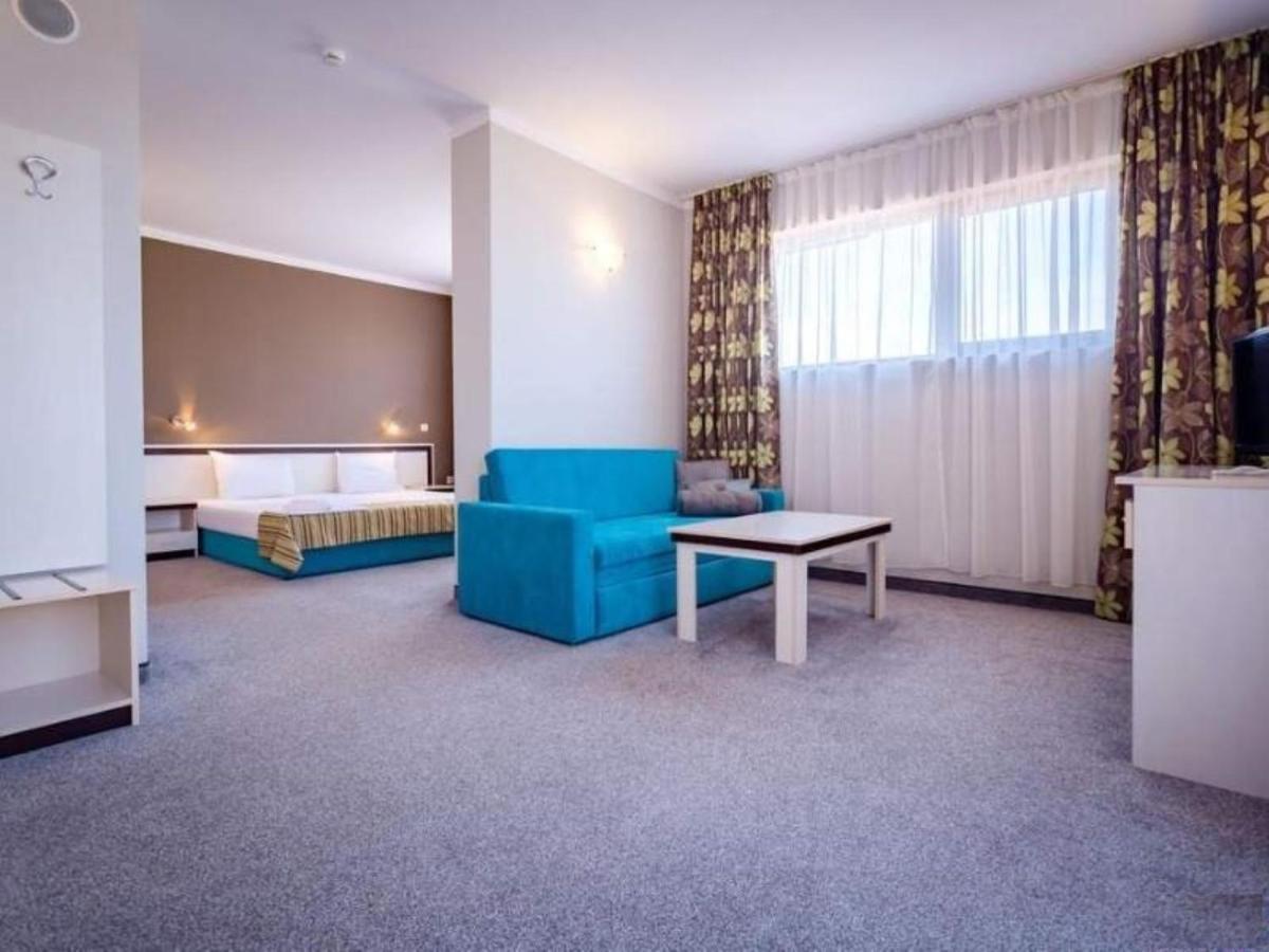 Oasis Del Mare Beach Front Hotel ロゼネッツ エクステリア 写真
