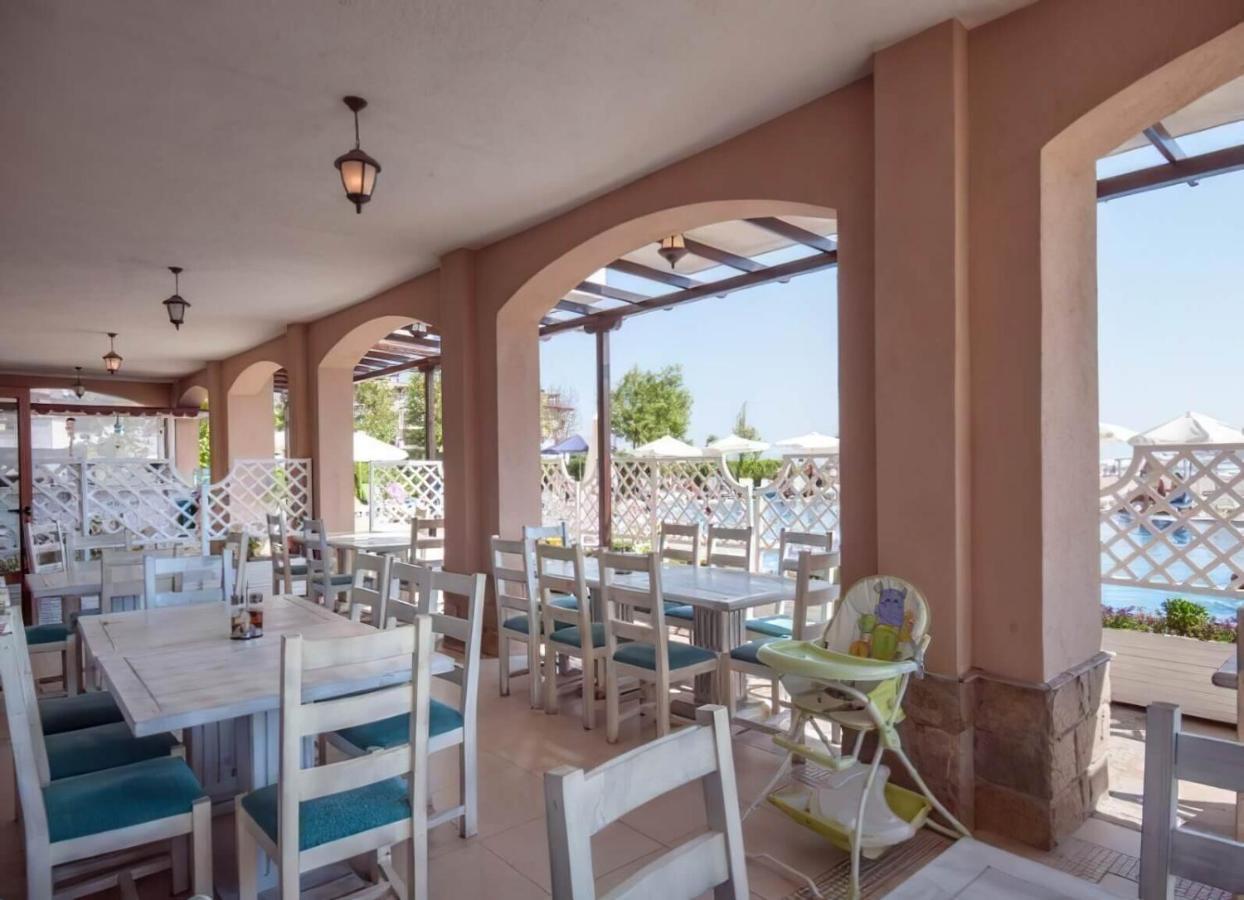 Oasis Del Mare Beach Front Hotel ロゼネッツ エクステリア 写真